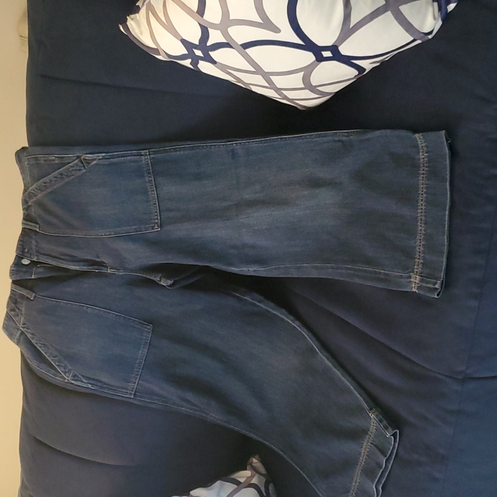 Gap wide leg blue jeans never been worn